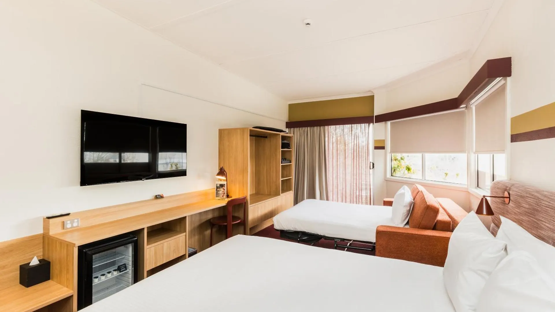 Statesman Hotel Camberra