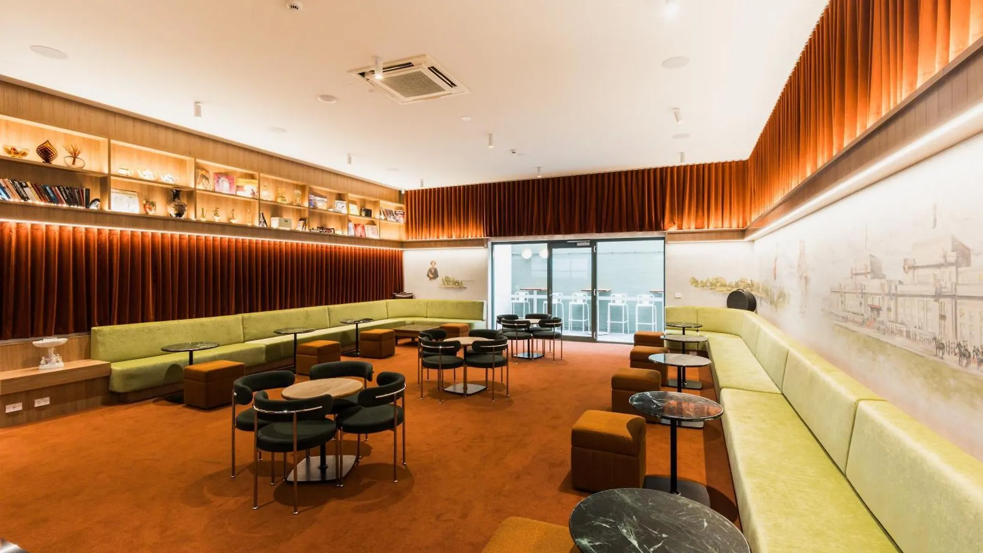 Statesman Hotel Canberra Australien