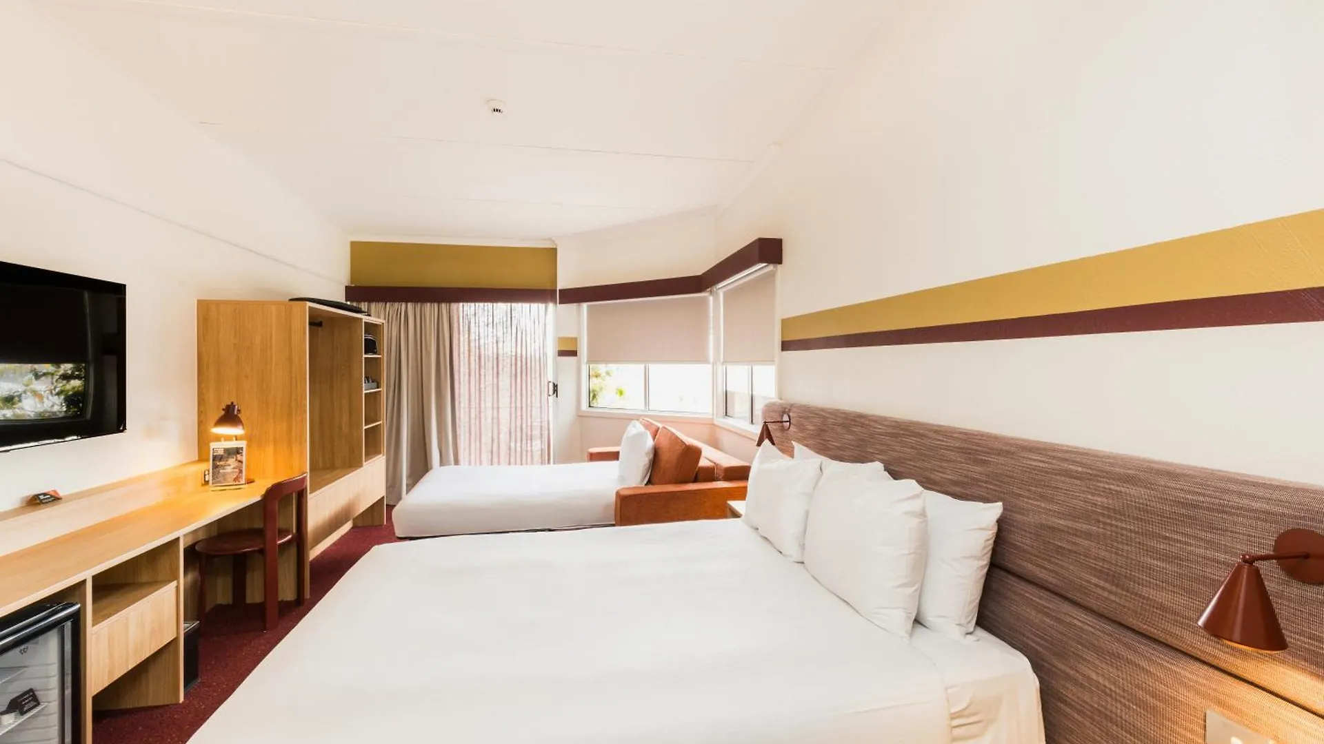Statesman Hotel Canberra 3*,  Australien
