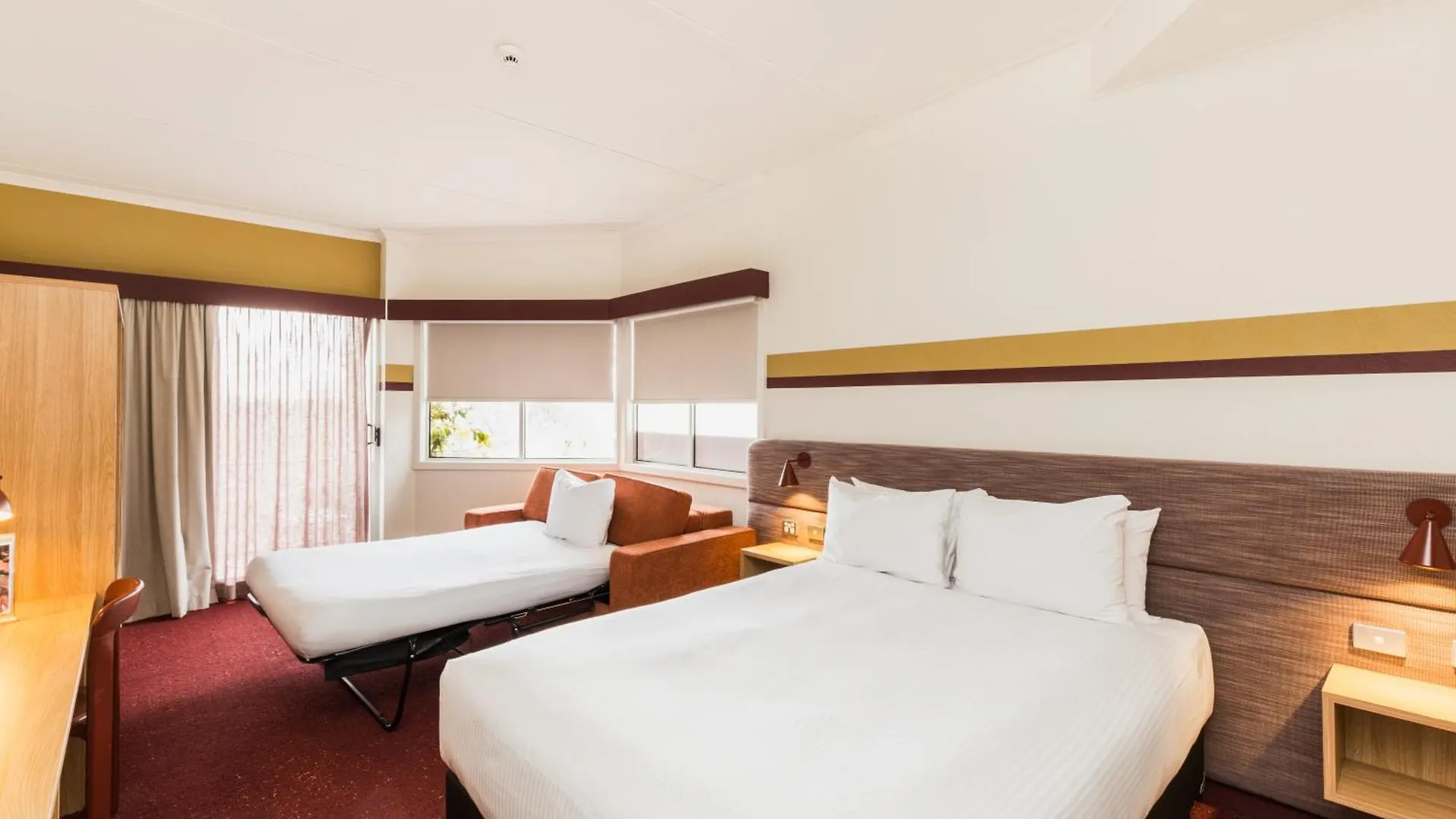 Statesman Hotel Canberra