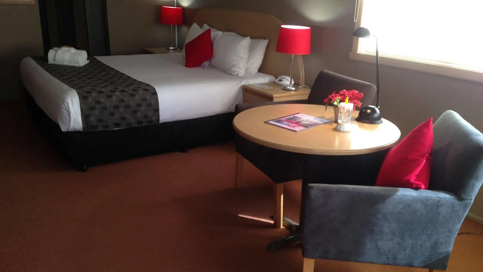 Motel Statesman Hotel Canberra