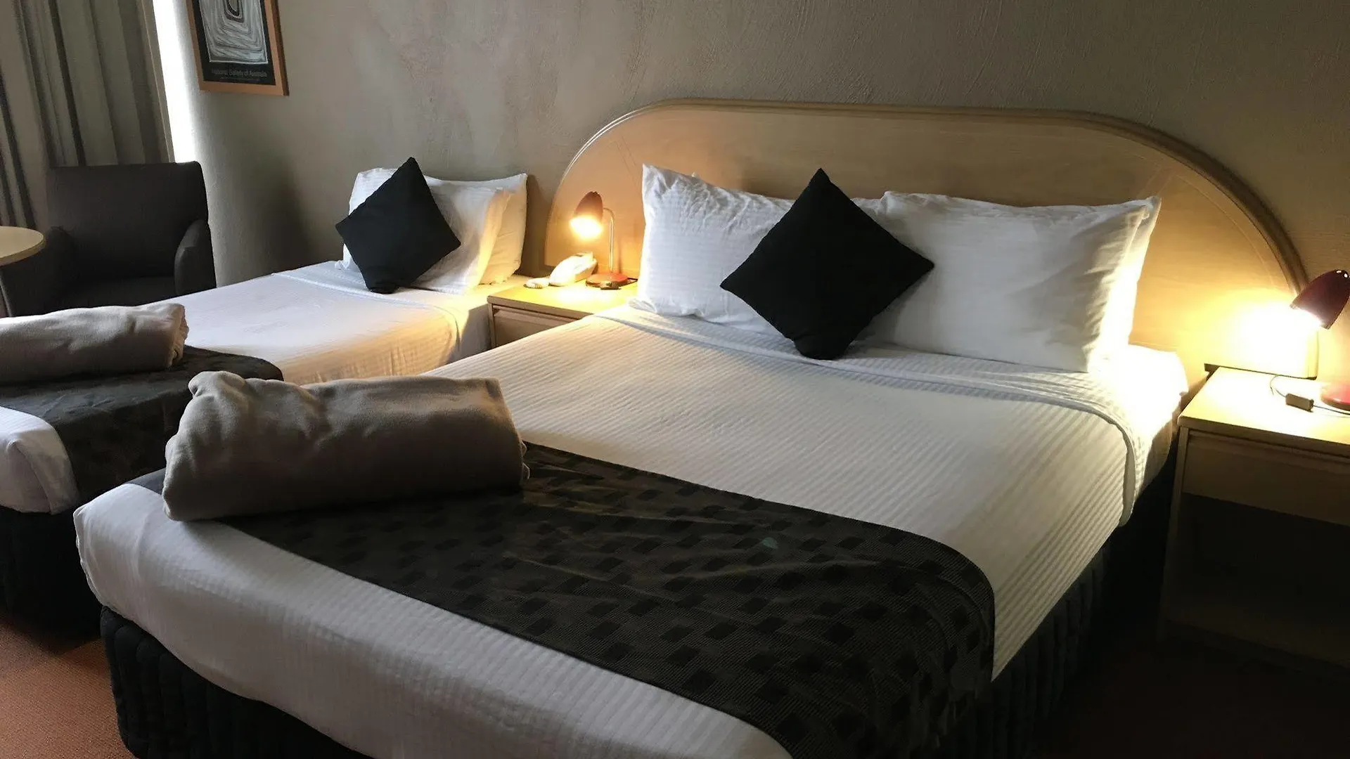 Statesman Hotel Canberra